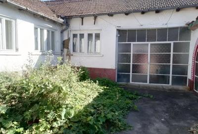 Casă cu 4 camere în Central - 7