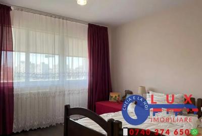 Apartament cu 3 camere decomandat în Piața Nouă - 3