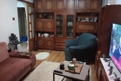 Apartament 3 camere decomandat - 2