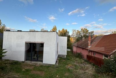 Casa de vanzare 4 camere in suprafata utila de 80 mp - 1