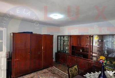 Casă cu 3 camere cu Teren 532 Mp în Păcii - 2