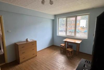 Apartament cu 2 camere semidecomandat în Ferneziu