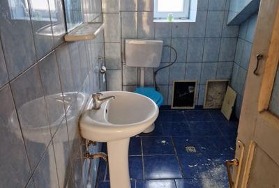 Apartament cu 3 camere decomandat în Astra - 10