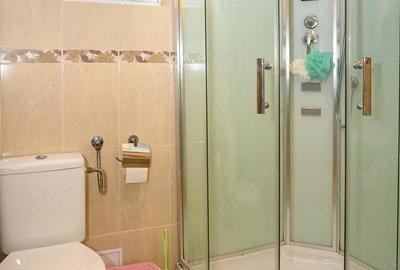 Casă cu 4 camere cu Teren 3500 Mp în Hemeiuș - 2