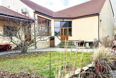 Spațiu comercial, de 210 mp, în Central - 15