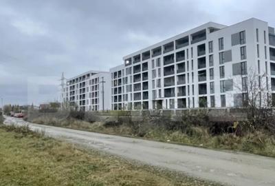 Teren de 2760 mp, în Central