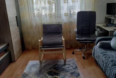 Apartament cu 2 camere decomandat în Poarta 6