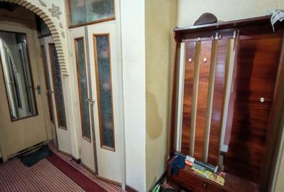 Apartament cu 2 camere decomandat în Micro 20 - 3