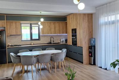 Casă cu 4 camere cu Garaj în Hălchiu - 3