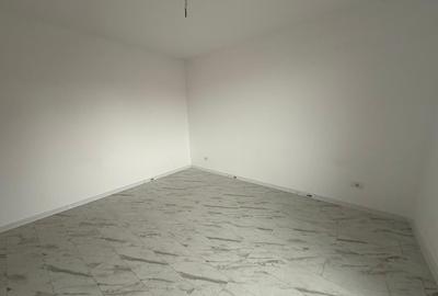 Apartament cu 2 camere decomandat în Girocului - 3