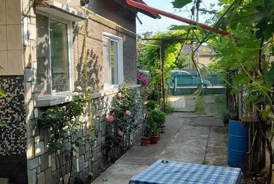 Casă cu 4 camere în Băicoi - 1