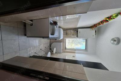 Apartament cu 3 camere semidecomandat în Hipodrom - 2