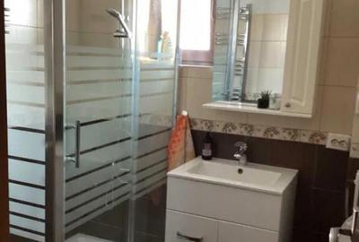 Casă cu 5 camere cu Canalizare în Sânpetru