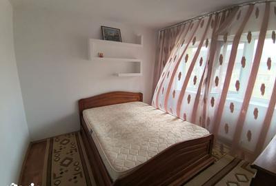 Apartament cu 3 camere decomandat în Moara - 6