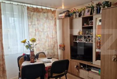 Apartament cu 2 camere semidecomandat, mobilat în Central