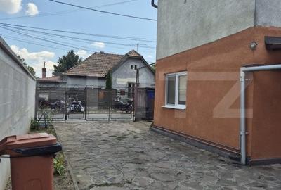 Casa in curte comuna, formata din doua corpuri, teren 345mp - 16