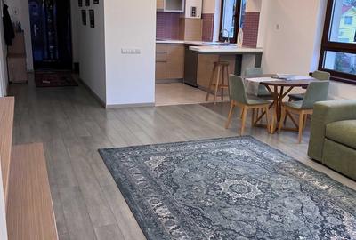 Apartament cu 3 camere decomandat în Europa - 6