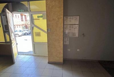 Spațiu comercial, de 50 mp, în Micro 5 - 2
