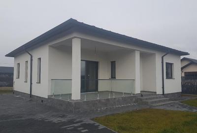 Casa noua, 3 camere, 2 bai, terasa, plan parter, din caramida, Hemeius - 2