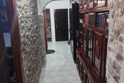 Apartament cu 3 camere decomandat, mobilat în Tomis Nord - 11