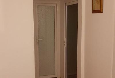Apartament cu 2 camere decomandat în Micro 13 - 3