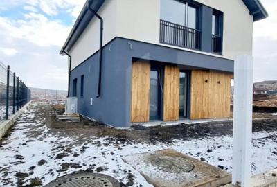 Casă cu 4 camere cu Teren 524 Mp în Central - 7