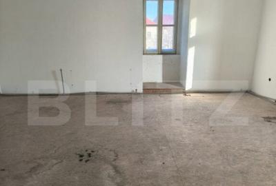 Spațiu comercial, de 1,883 mp, în Central - 14