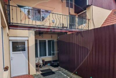 Casă cu 4 camere în Central - 6