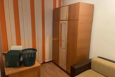 Apartament 3 camere , zona cartier Sud , et 2/4, decomandat, - 4