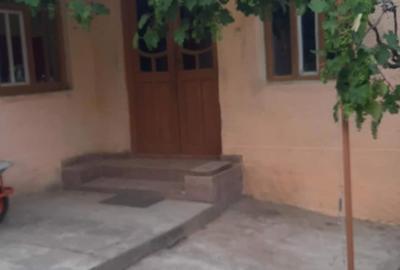 Casă cu 3 camere cu Teren 2000 Mp în Cigmău - 1
