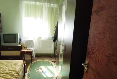 Apartament cu 3 camere semidecomandat, mobilat în Central - 3
