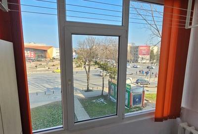 Apartament cu 2 camere semidecomandat, mobilat în City Park Mall