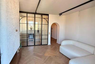 Apartament cu 3 camere decomandat în P-ța Unirii - 1