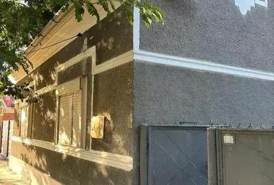 Casă cu 5 camere în Crai Nou - 5