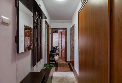 Apartament cu 3 camere semidecomandat, etajul 2, Aleea Parcului - 7