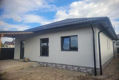 Casă cu Teren 400 Mp în Cordun - 3