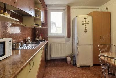 Vanzare apartament 4 camere Piata Mica Tg-Jiu - 3