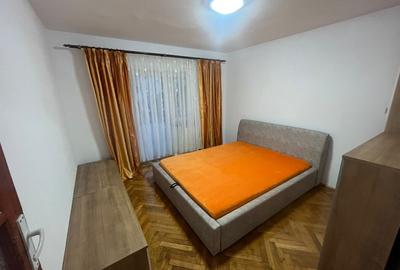 Apartament cu 3 camere decomandat în Central - 3