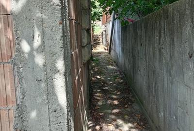 Casă cu 4 camere în Central - 2