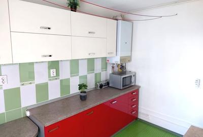 Apartament de vanzare, cu garaj si pivnita, zona Tudor - 1