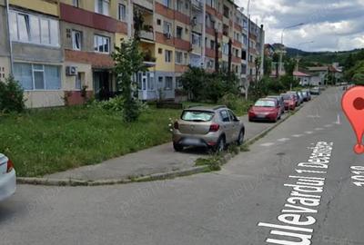 Apartament cu 2 camere nedecomandat în Sud