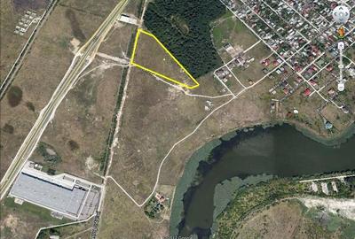 Teren  Strada Aeroportului langa padure - 1