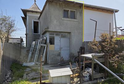Casă cu 5 camere cu Teren 213 Mp în Carierei - 1