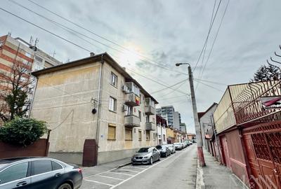 Apartament cu 2 camere semidecomandat, mobilat în Central - 10