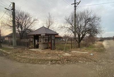 Casă cu Teren 1300 Mp în Central