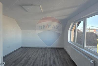 Spațiu comercial, de 180 mp, în Central - 10