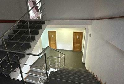 Apartament cu 4 camere decomandat în Roșu - 1