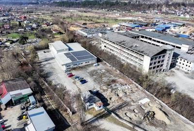 Spațiu industrial, de 2,581 mp, în Central - 3