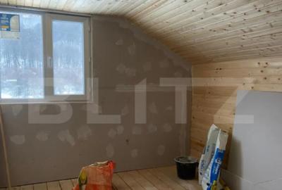 Casă cu 4 camere cu Teren 1600 Mp în Tărlungeni