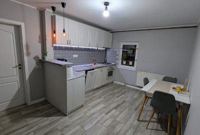 Apartament 3 camere decomandat - 1